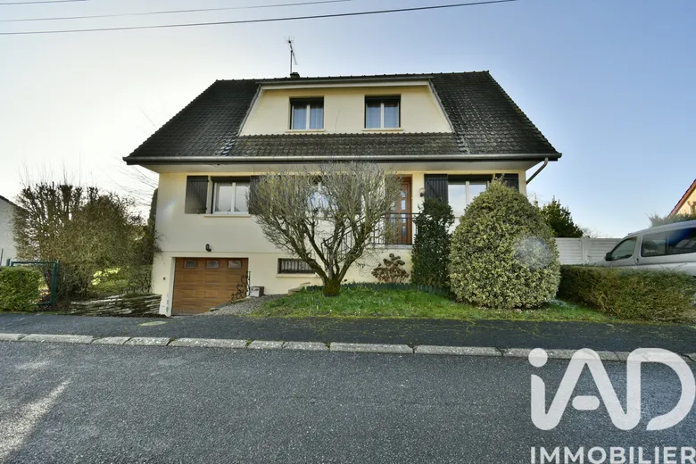 Maison 5 pièces 137 m² · à Cuvilly · 137 m² · 217 000 €
