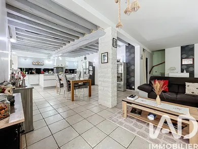 Maison de village à Mailly-le-Château (89660)