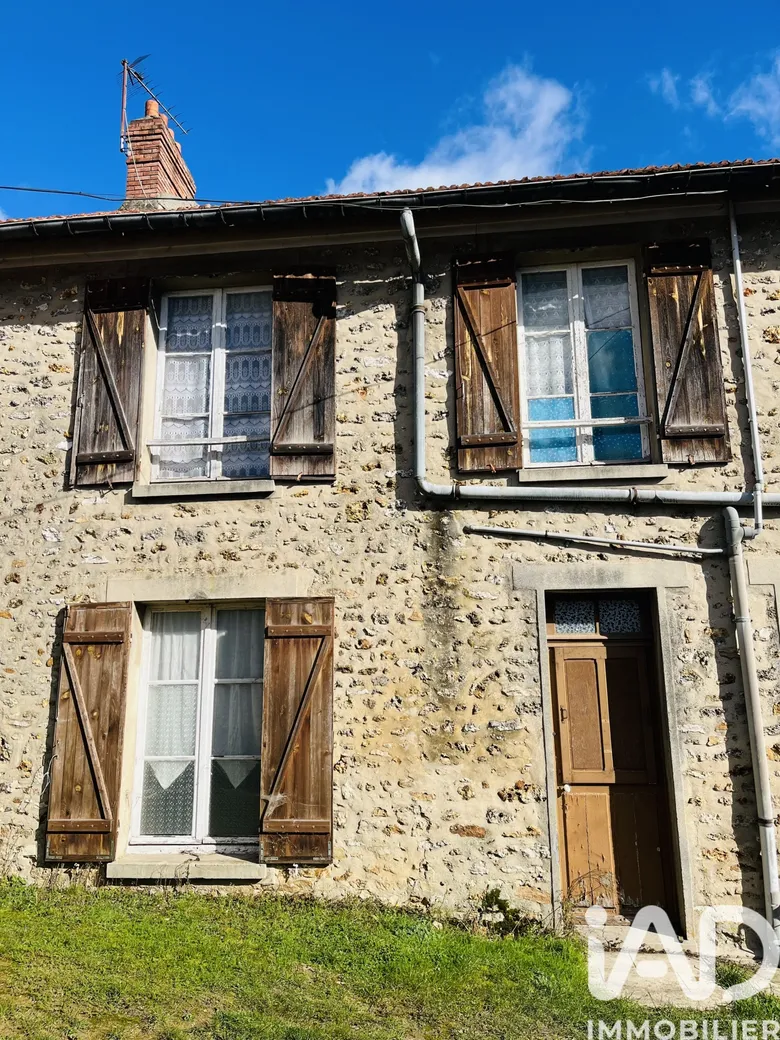 Maison 3 pièces 84 m² · à Fère-en-Tardenois · 83,8 m² · 43 500 €