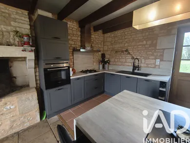 Maison de campagne à Clussais-la-Pommeraie (79190)
