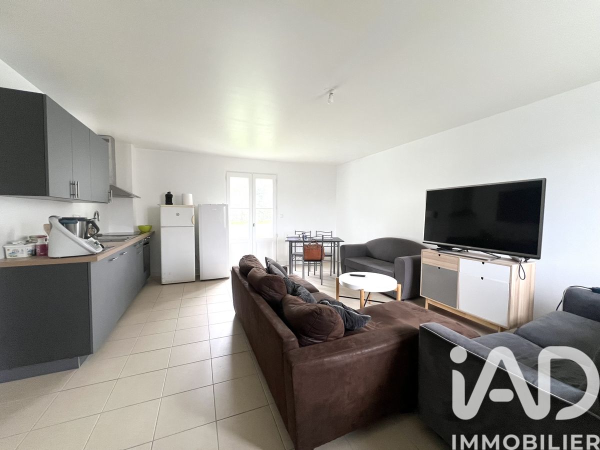 appartement à Courçon