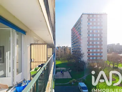 Apartment in Longjumeau (91160)