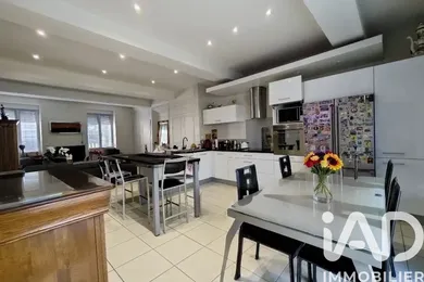 Townhouse in Le Péage-de-Roussillon (38550)
