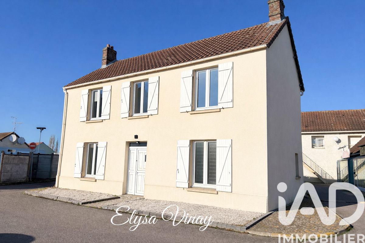 maison à Longnes