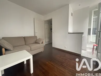 Apartment in Paris (75011)