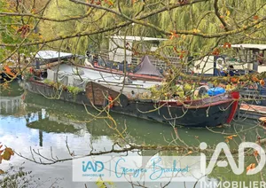 Péniche à Poissy (78300)