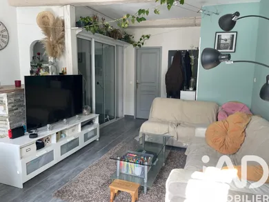 Apartment in Pomérols (34810)