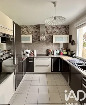 Apartment in Nanteuil-lès-Meaux (77100)