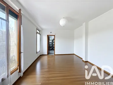 Apartment in Maisons-Alfort (94700)