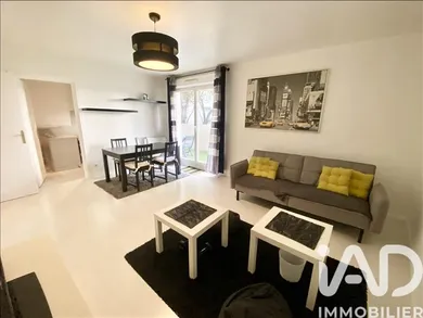 Apartment in Nanterre (92000)