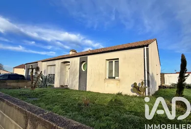 Pavillon à L'Herbergement (85260)