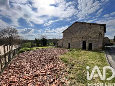 Barn in Aunac (16460)