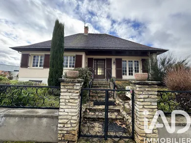 Maison traditionnelle à Montluçon (03100)