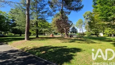 Apartment in Pessac (33600)