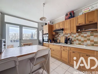 Appartement à Saint-Priest (69800)