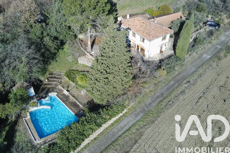 Maison 6 pièces 149 m² · à Roaix · 149 m² · 330 000 €