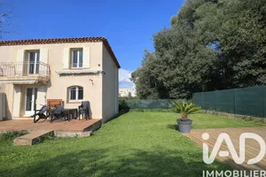 Townhouse in Marseille (13011)