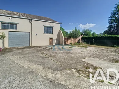 Building in Bessières (31660)