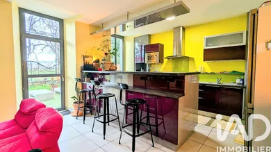 Apartment in Tain-l'Hermitage (26600)