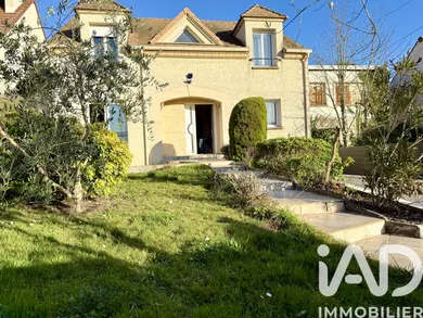 Detached house in Palaiseau (91120)
