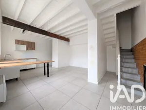 Maison de ville à Camblanes-et-Meynac (33360)