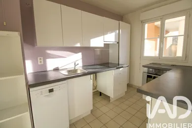 Apartment in Plaisir (78370)