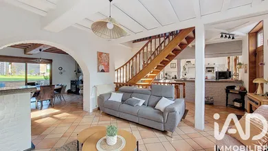 Maison à Poix-du-Nord (59218)