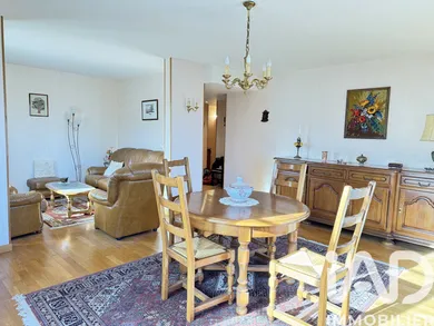 Apartment in Mantes-la-Jolie (78200)