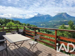 Maison de campagne à La Salle-en-Beaumont (38350)