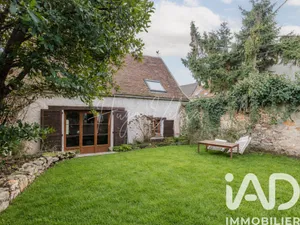 Maison à Villeneuve-le-Roi (94290)