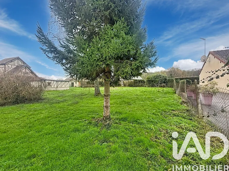 Terrain à Le Thuit de l'Oison (27370) · 56 500 €