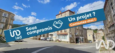 Immeuble à Saint-Julien-Molin-Molette (42220)