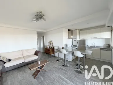 Appartement à Villeneuve-Loubet (06270)