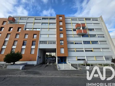 Apartment in Talence (33400)