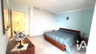 Apartment in Menton (06500)