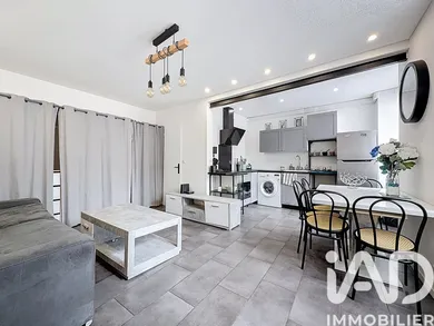 Studio à Bruyères-le-Châtel (91680)