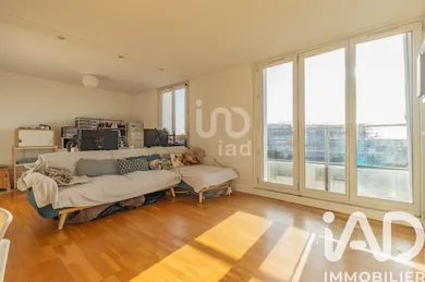 Apartment in Chatou (78400)