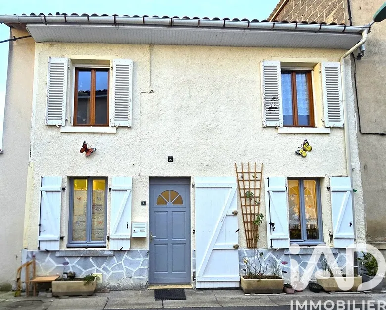 Maison 4 pièces 87 m² · à Seychalles · 87 m² · 102 000 €