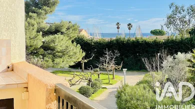 Apartment in La Londe-les-Maures (83250)