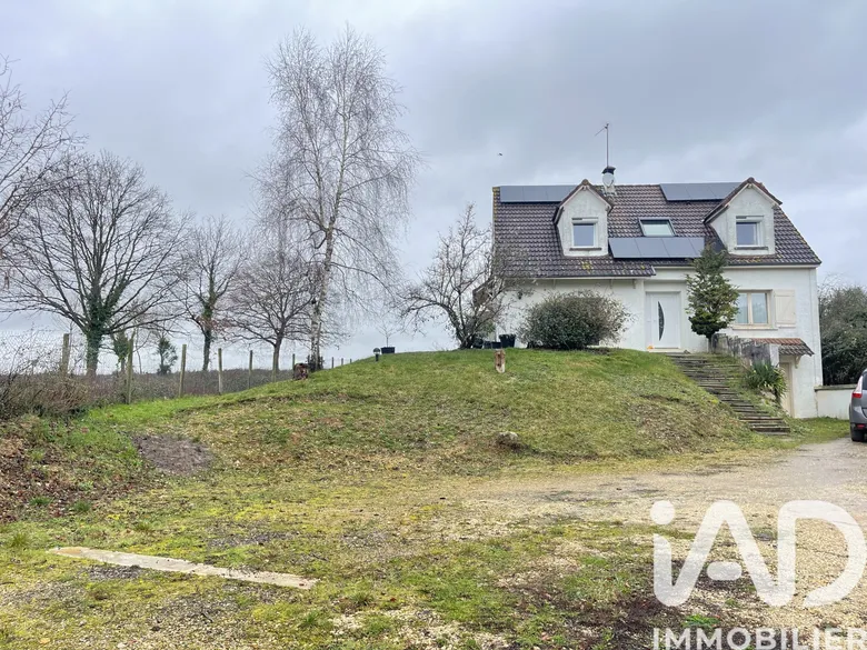 Maison 6 pièces 130 m² · à Soucy · 130 m² · 249 500 €
