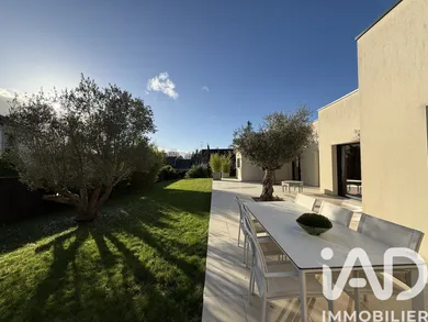 Mansion in Saint-Cyr-sur-Loire (37540)