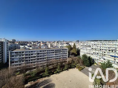 Apartment in Vincennes (94300)