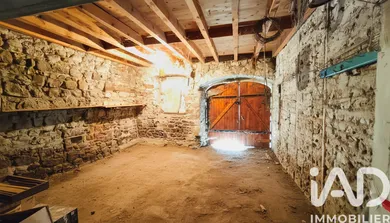 Maison de village à Saint-Pierre-du-Champ (43810)