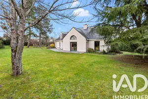 Architectural house in La Chapelle-sur-Erdre (44240)