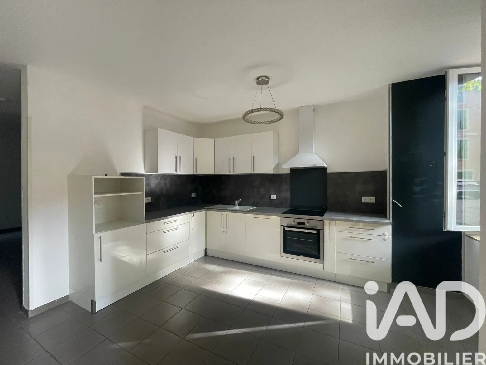 Vente maison à Fabrezan (11200) : maison de village 4 pièces 102 m² — 2