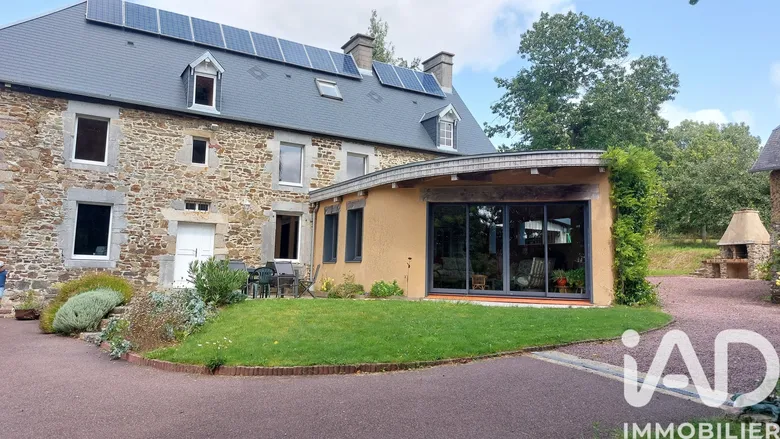 Maison 7 pièces 181 m² · à Saint-Denis-le-Vêtu · 181 m² · 325 000 €