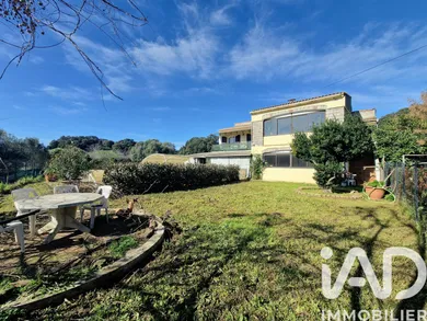 Maison à Peri (20167)