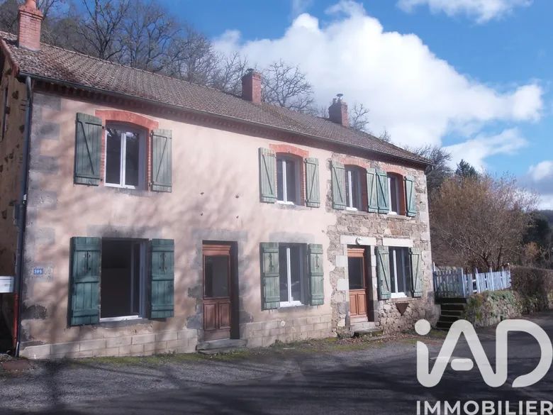Vente maison à Miremont (63380) : maison de ville 8 pièces 148 m² — 4