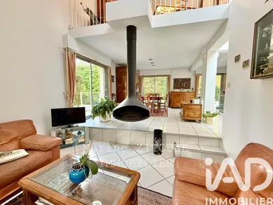 Maison d'architecte à La Ville-du-Bois (91620)