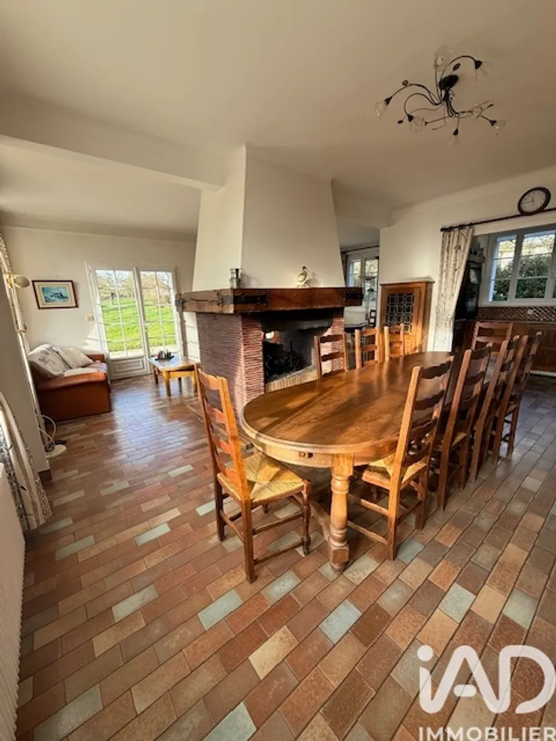 Maison 7 pièces 192 m² · à Saisseval · 191,7 m² · 372 600 €